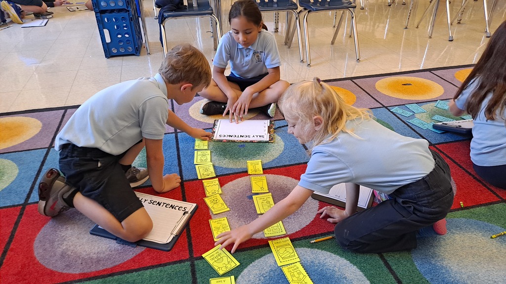 2nd graders working in groups